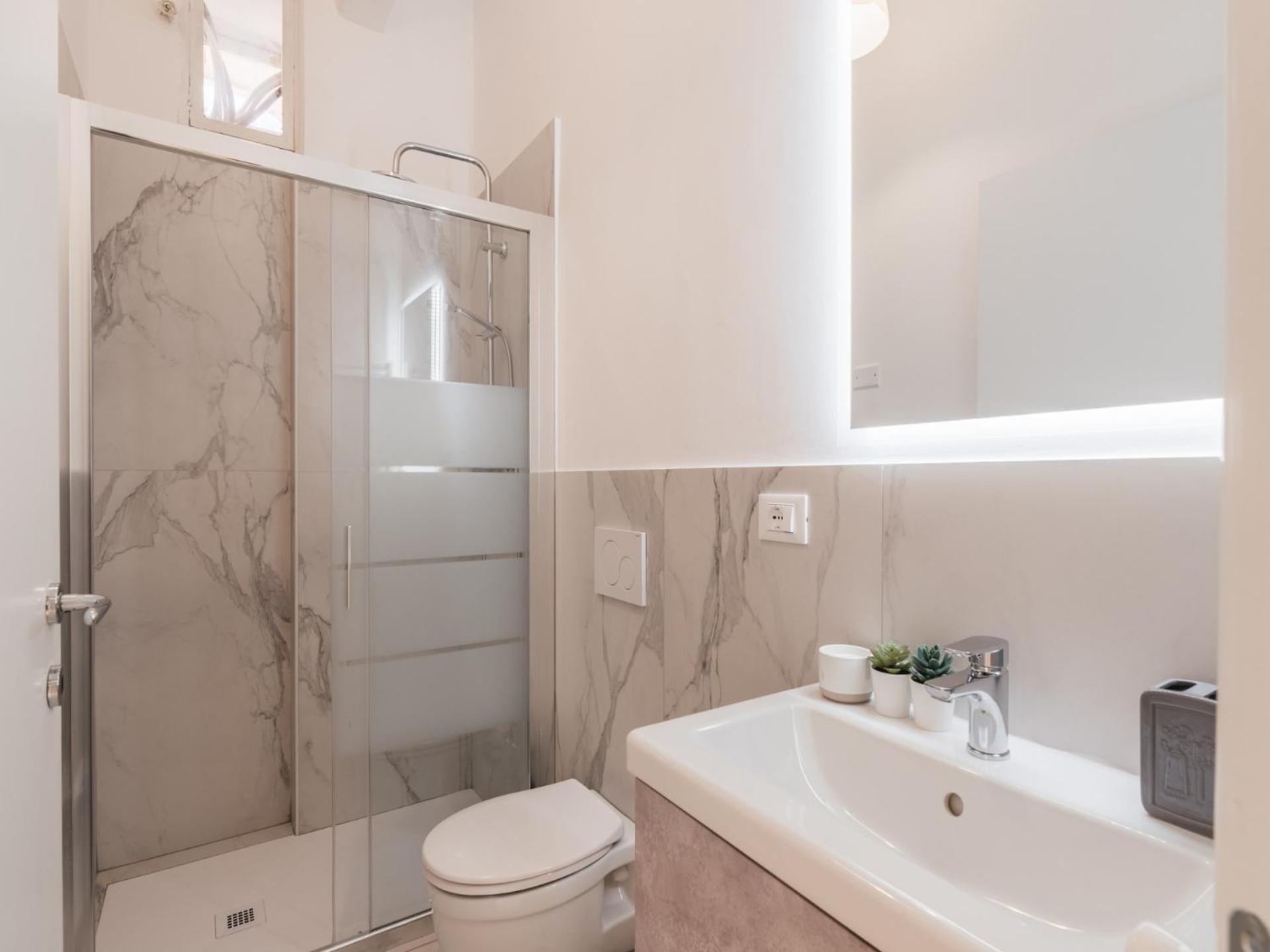 The Best Rent - Spacious One-Bedroom Apartment Near Colosseum Rom Exterior foto